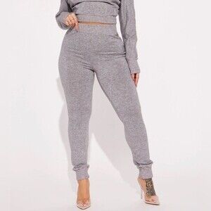 Fashion Nova Women’s Pull on Ribbed Knit Gray Joggers Size Small